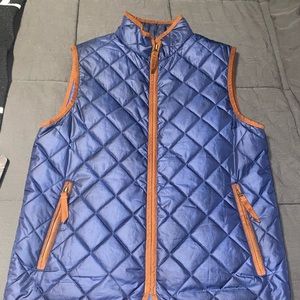 Vineyard vines vest size: small